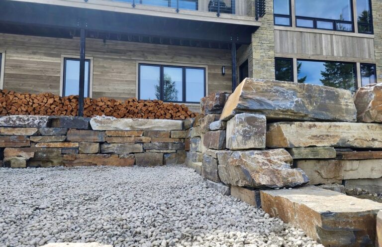 Chief Cliff Boulders